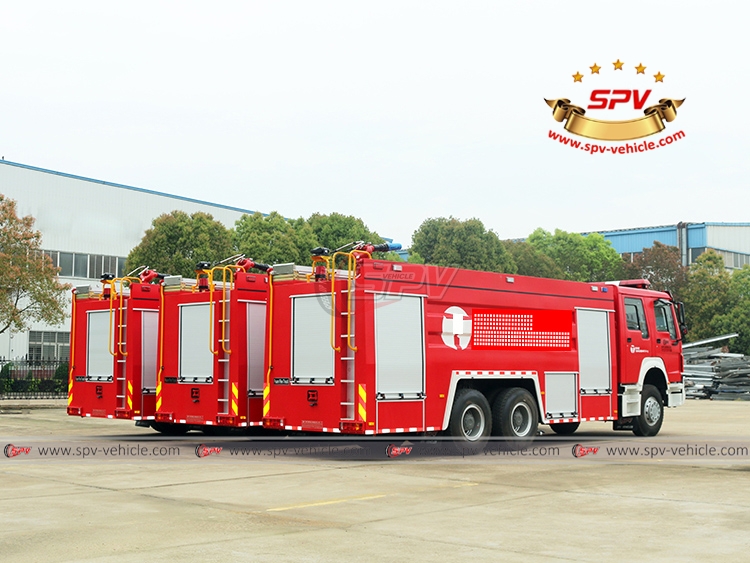 SPV-vehicle - 3 Units of Fire Engine Sinotruk - Right Back Side View